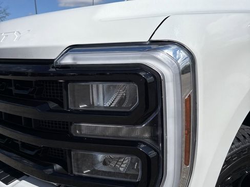 Used 2024 Ford F350 Lariat w/ Lariat Ultimate Package AWD/4WD image 8