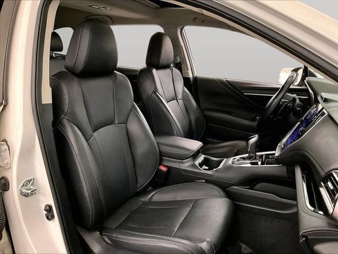 Used 2021 Subaru Outback Limited XT w/ Popular Package #2 AWD/4WD image 7