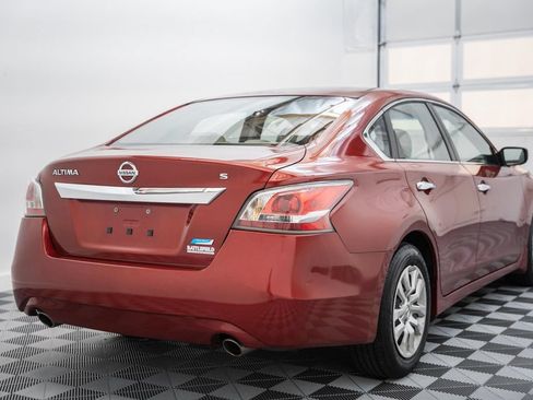 Used 2014 Nissan Altima 2.5 S FWD image 5