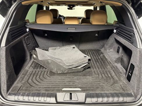 Used 2024 Land Rover Range Rover Sport SE image 29
