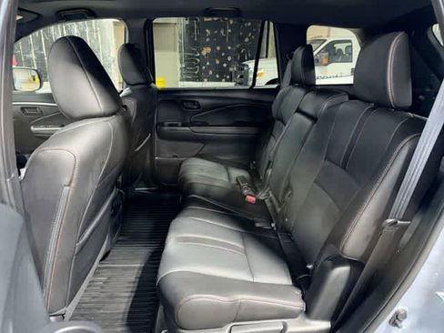 Used 2023 Honda Passport TrailSport image 17