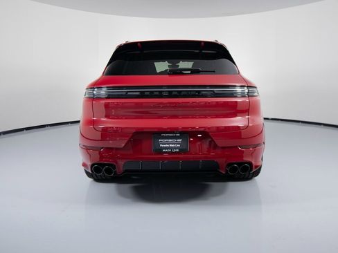 New 2026 Porsche Cayenne GTS image 6