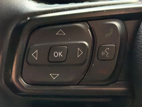 Used 2021 Jeep Wrangler Unlimited Sport image 31