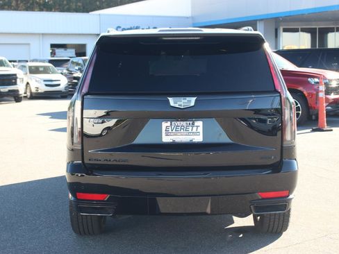 Used 2021 Cadillac Escalade Sport w/ Heavy-Duty Trailer Package AWD/4WD image 6