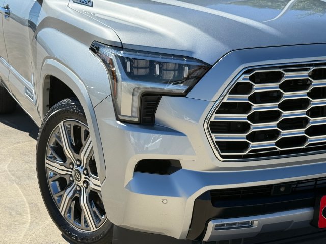 Used 2024 Toyota Sequoia Capstone AWD/4WD image 5