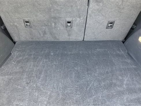 Used 2024 Ford Edge Titanium image 17