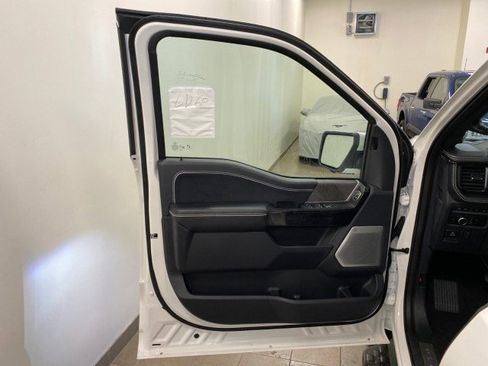 New 2023 Ford F150 Lightning Platinum image 23