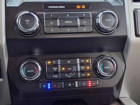 Used 2019 Ford F350 Lariat w/ Lariat Ultimate Package image 16