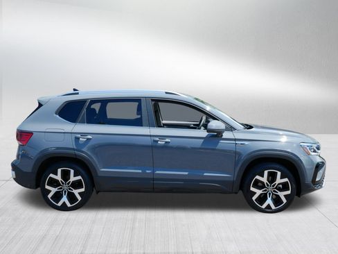 Certified 2023 Volkswagen Taos SEL AWD/4WD image 8