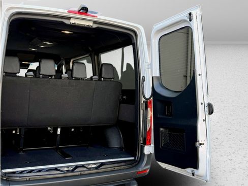 Used 2023 Mercedes-Benz Sprinter 2500 image 19