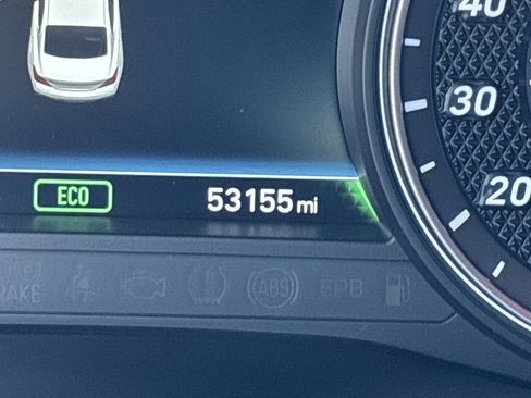 Used 2020 Genesis G70 2.0T w/ Elite Package image 32