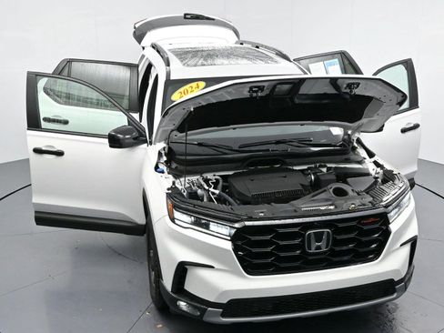 Used 2024 Honda Pilot TrailSport image 53