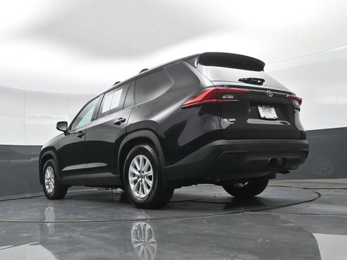 Used 2024 Toyota Grand Highlander AWD image 45