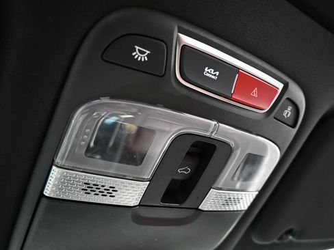 Used 2024 Kia Telluride EX w/ EX Captain's Chair Package FWD image 26