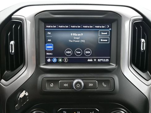 Used 2022 Chevrolet Silverado 2500 Custom w/ Custom Value Package AWD/4WD image 18