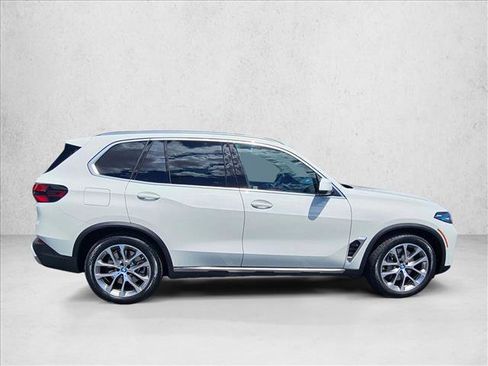 Certified 2024 BMW X5 xDrive50e w/ Executive Package AWD/4WD image 4