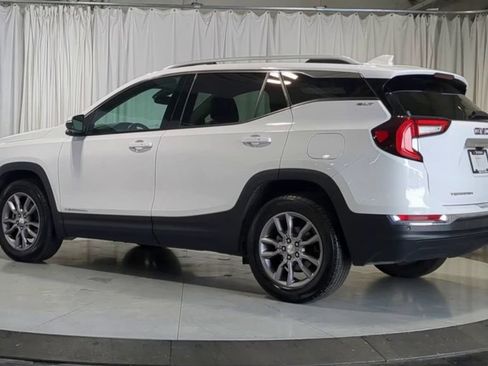 Used 2023 GMC Terrain SLT w/ Tech Package AWD/4WD image 6