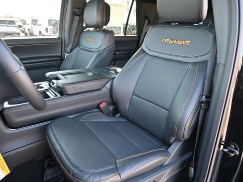 New 2026 Ford Expedition Tremor image 33