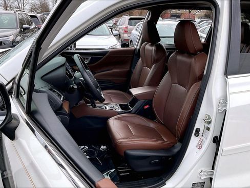 Used 2019 Subaru Forester Touring image 8