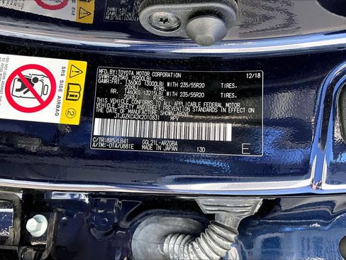 Used 2019 Lexus RX 350L w/ Premium Package image 33