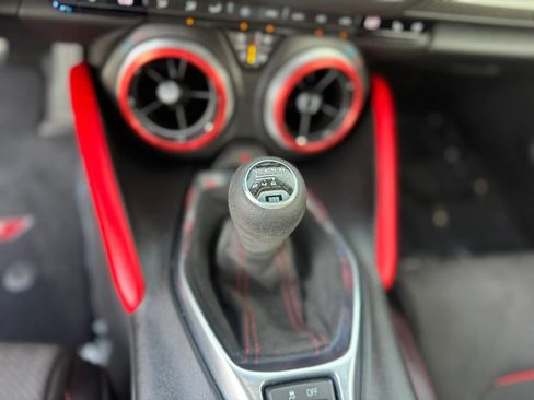 Used 2021 Chevrolet Camaro ZL1 RWD image 23