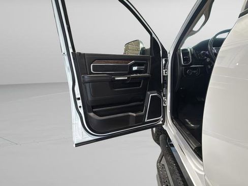 Used 2019 RAM 2500 Laramie image 34