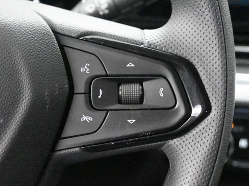 New 2026 Chevrolet Trax LT image 29