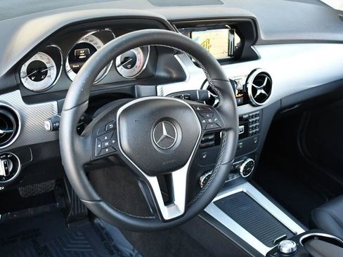 Used 2014 Mercedes-Benz GLK 350 4MATIC image 39