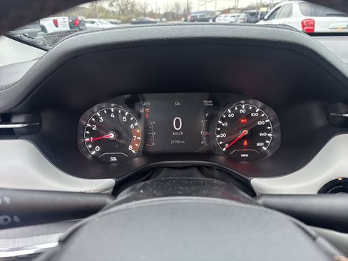 Used 2022 Jeep Compass Limited image 20