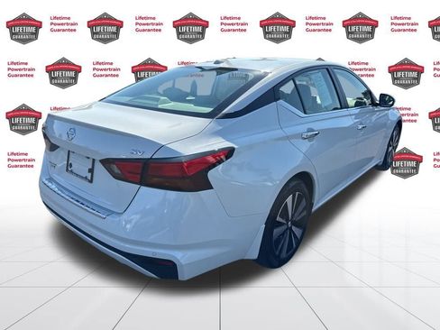 Certified 2022 Nissan Altima 2.5 SV image 5