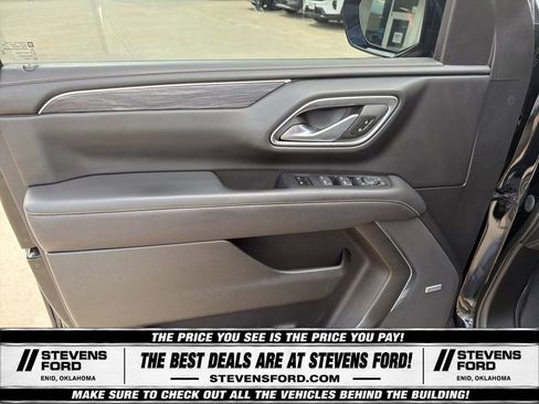 Used 2023 GMC Yukon XL SLT w/ SLT Luxury Package AWD/4WD image 16
