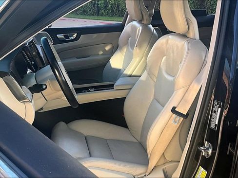 Used 2018 Volvo XC60 T6 Inscription w/ Convenience Package AWD/4WD image 33