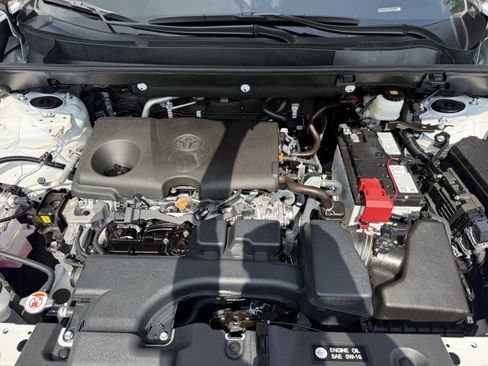 Used 2025 Toyota RAV4 XLE Premium FWD image 33