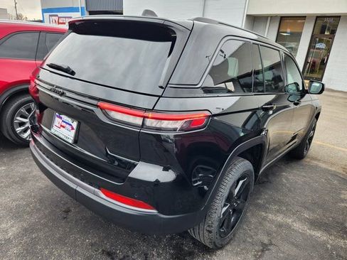 New 2026 Jeep Grand Cherokee Limited w/ Limited Altitude Package image 3