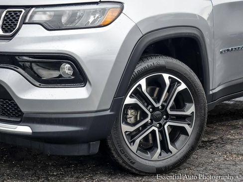 Used 2023 Jeep Compass Limited w/ Sun and Sound Group AWD/4WD image 5