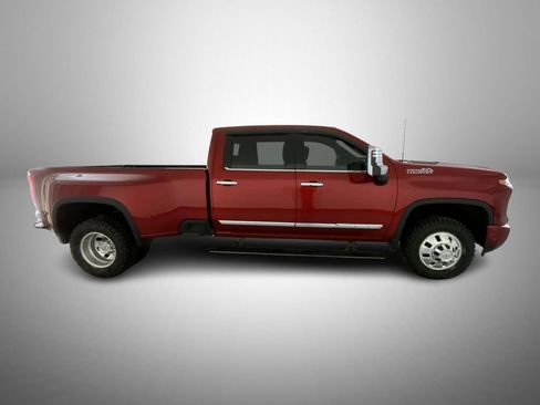 Certified 2025 Chevrolet Silverado 3500 High Country w/ High Country Premium Package image 4