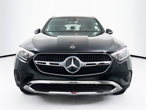 New 2025 Mercedes-Benz GLC 300 4MATIC image 2