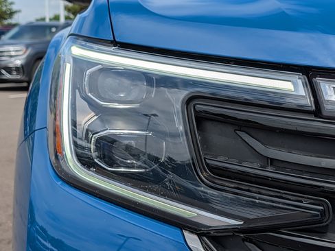 Certified 2025 Volkswagen Atlas SEL Premium R-Line AWD/4WD image 16