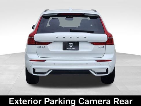 Certified 2025 Volvo XC60 B5 Plus AWD/4WD image 7