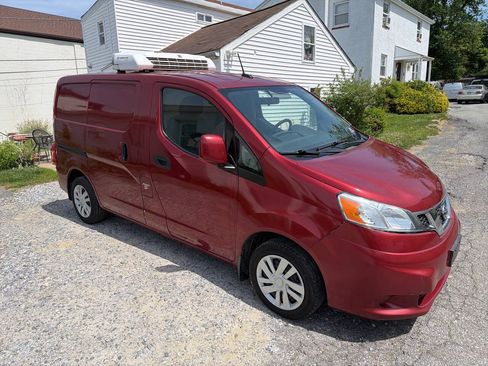 Used 2017 Nissan NV200 SV w/ Technology Package FWD image 11