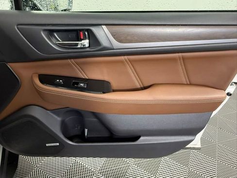 Used 2017 Subaru Outback 2.5i Touring AWD/4WD image 48