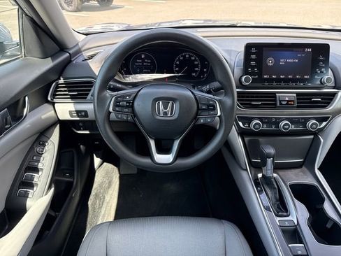 Used 2018 Honda Accord LX image 12