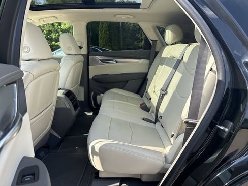 Used 2020 Cadillac XT5 Premium Luxury FWD image 10