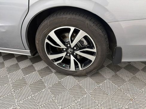 Used 2018 Honda Odyssey Elite image 21
