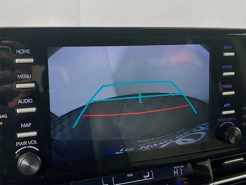 Certified 2024 Toyota Sienna LE image 13