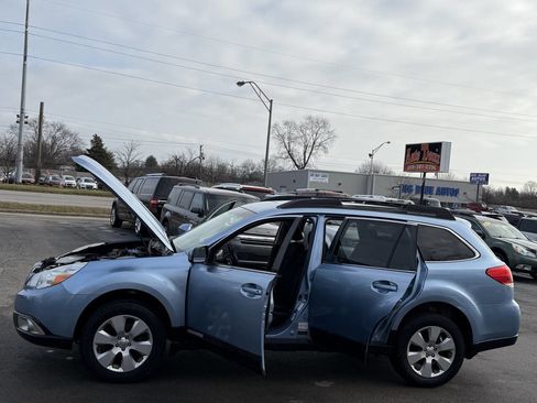 Used 2011 Subaru Outback 2.5i Premium image 20