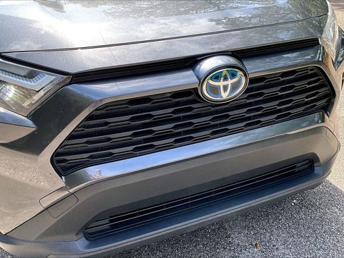 Used 2022 Toyota RAV4 XLE Premium AWD/4WD image 34