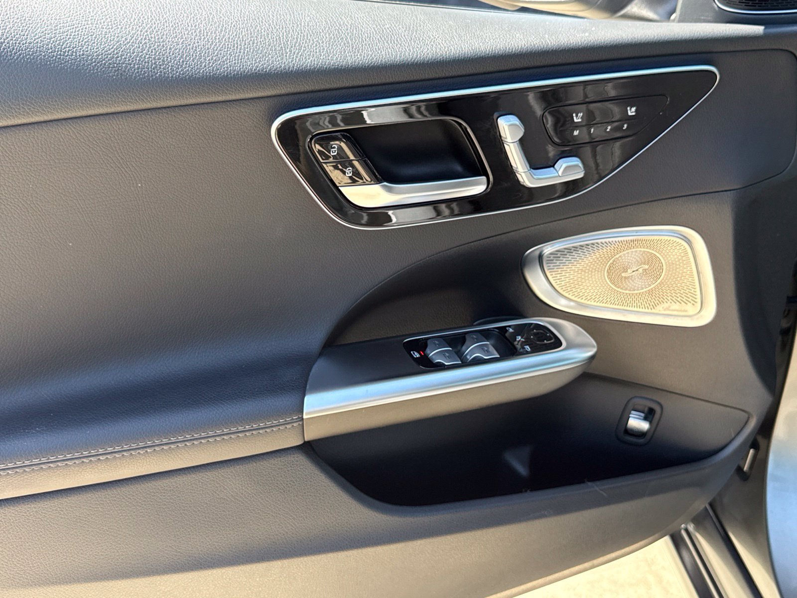 Used 2024 Mercedes-Benz C 300 Sedan w/ Exclusive Trim Package image 20