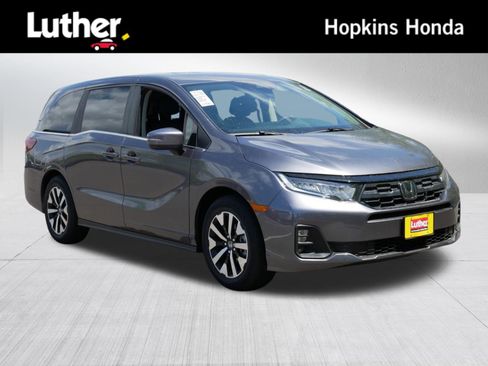 Certified 2026 Honda Odyssey EX-L image 1