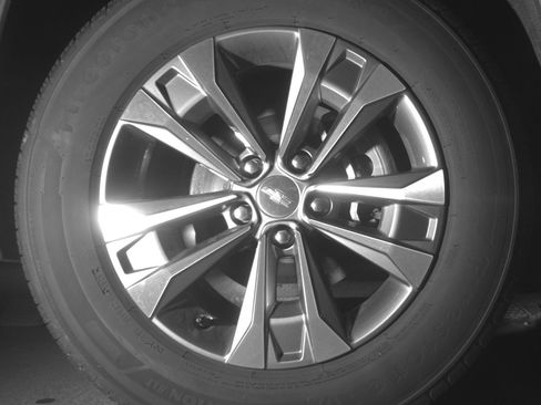 Used 2025 Chevrolet Equinox LT FWD image 12